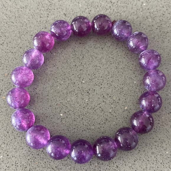 Amethyst Crystal Gemstone Round Beaded Stretch Bracelet - Picture 3 of 6